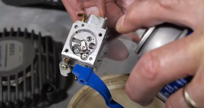 Cleaning the carburetor