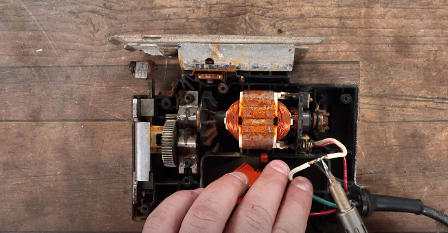 Solder the wires