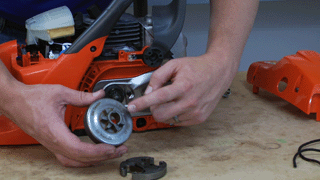 How to Replace the Clutch Sprocket on a Chainsaw