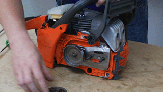How to Replace the Clutch Sprocket on a Chainsaw