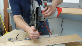 Quick Fix: How to Replace the Blade on a Miter Saw