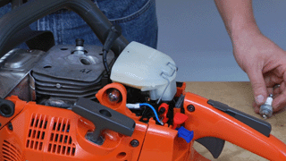 How to Replace the Clutch Sprocket on a Chainsaw