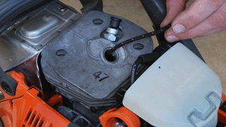 How to Replace the Clutch Sprocket on a Chainsaw