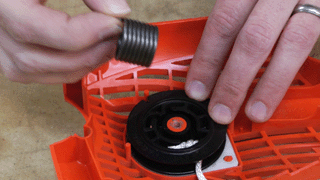 How to Repair the Starter on a Chainsaw