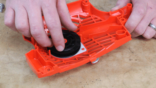 How to Repair the Starter on a Chainsaw