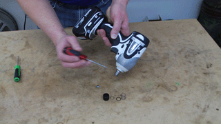 How to Replace the Chuck on a Makita Impact Driver