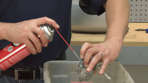 How to Fix a Snow Blower Carburetor