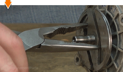 Tighten the plate
