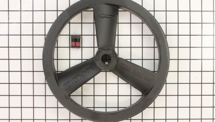 Chain Saw Parts: Starter rope pulls freely / little resistance