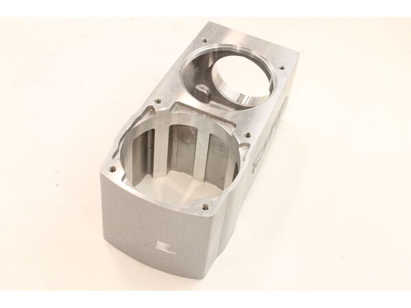 10146732-1-M-Makita-316498-4-Crank Housing