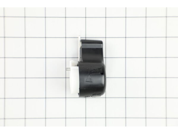 10161713-1-M-Graco-24E233-Fast Flush