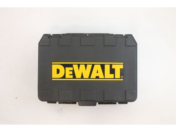 10165462-1-M-DeWALT-1005858-00-Kitbox