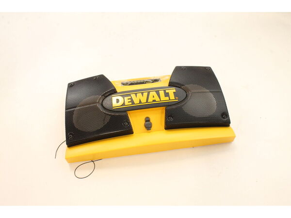 10172675-1-M-DeWALT-429790-44-Front HSG