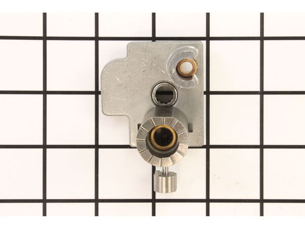 10181145-1-M-DeWALT-607883-00-Rear BRG Plate