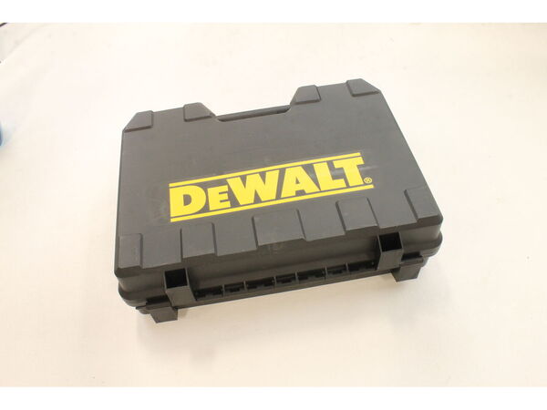 10187321-1-M-DeWALT-N028249-Kitbox
