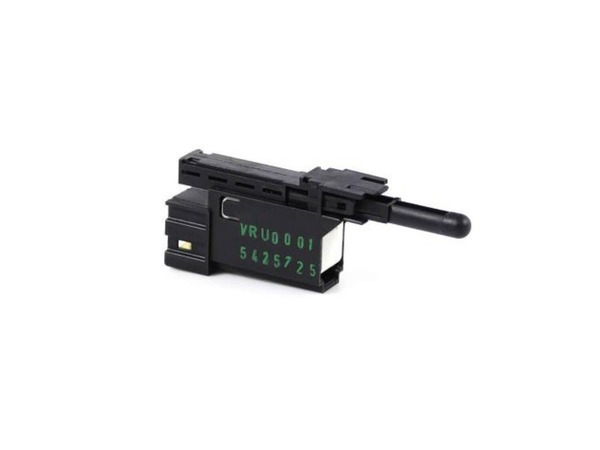 1020579-1-M-GE-WB24X10150        -DOOR MICRO SWITCH