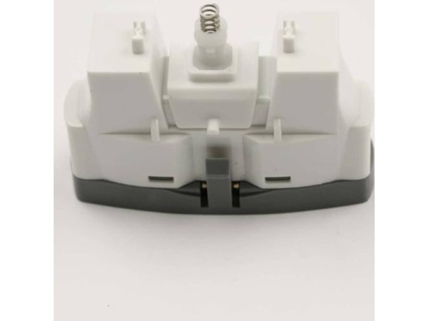 10275740-1-M-Braun-67030284-Chassis, White