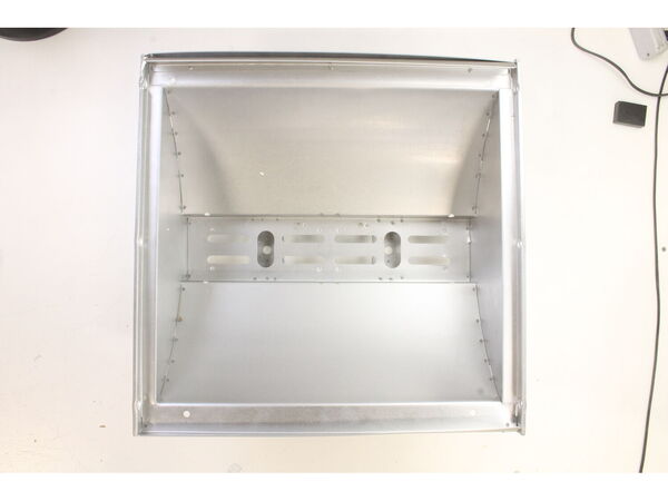 10294707-1-M-Char-Broil-G352-3100-W1-Firebox