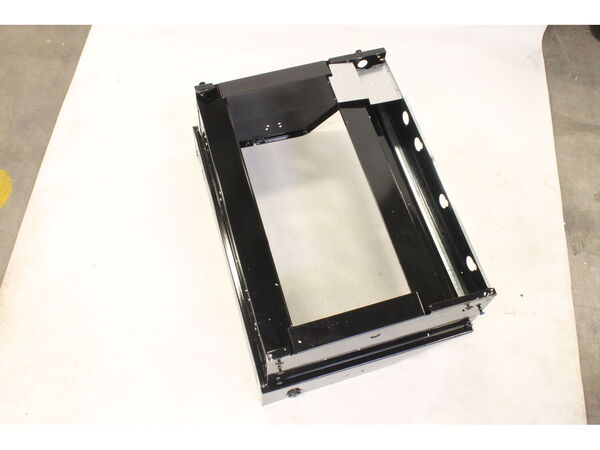 10295834-1-M-Char-Broil-G560-0200-W1A-Firebox