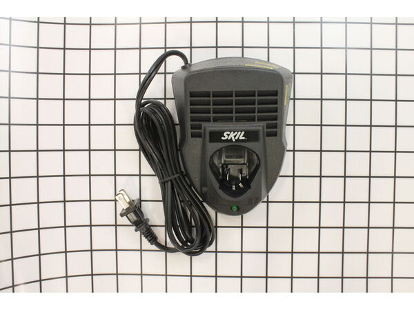 10481826-1-M-Skil-2607225627-Fast Charger