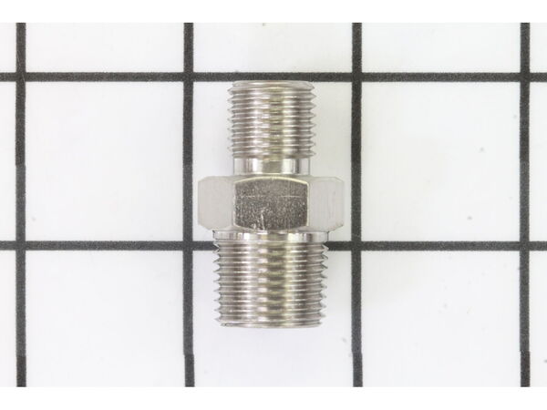 10498408-1-M-Titan-812-003-Outlet Fitting, 3/8