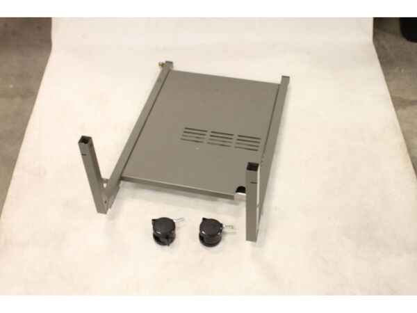 10511347-1-M-Weber-67850-Left frame