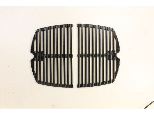 10511452-1-M-Weber-69934-Cooking Grates