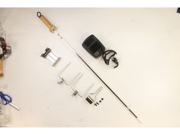 10511739-1-M-Weber-7517-Shaft-Style Rotisserie