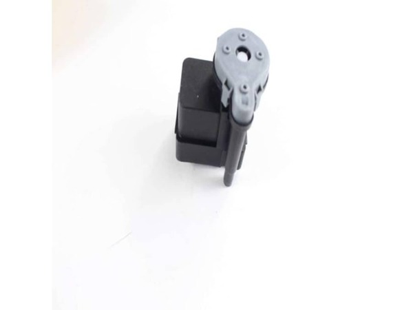 11699909-1-M-Frigidaire-136402403-PUMP