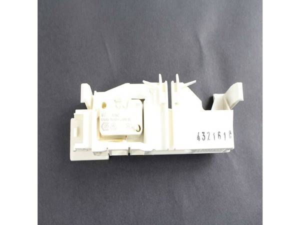 11699958-1-M-Frigidaire-136611111-SWITCH
