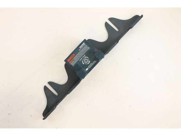 11799165-1-M-Bosch-2610907919-Mitre Fence