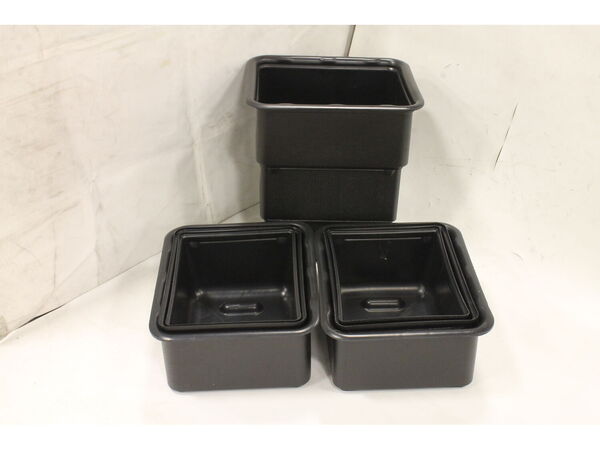 11831778-1-M-Murray-54752SEMA-Plastic Container 1