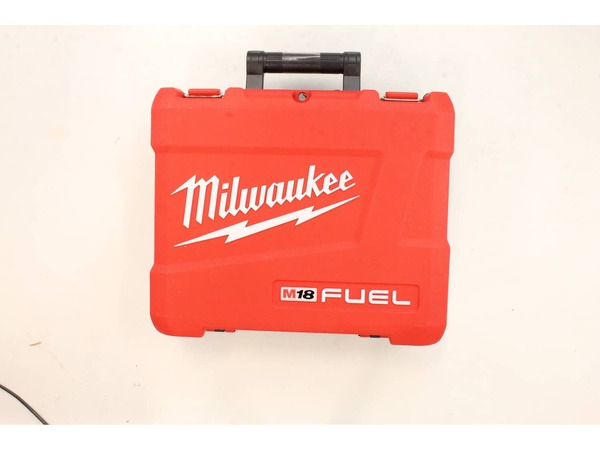 11877966-1-M-Milwaukee-42-55-2653-carrying case