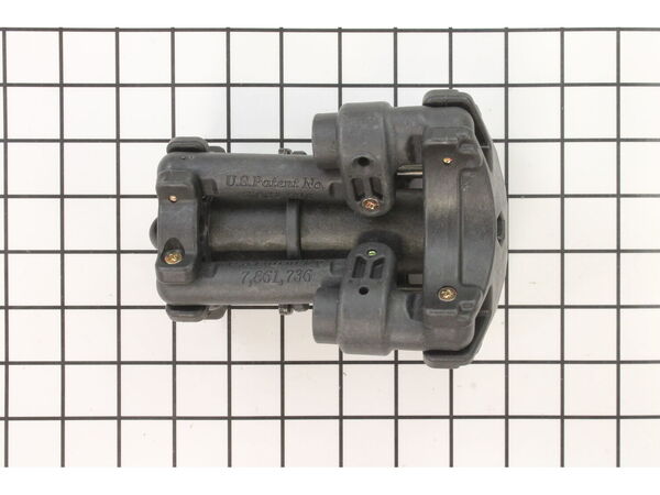 11999346-1-M-Coleman-5010001059-Plastic Center Hub