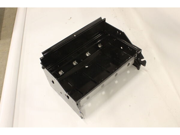 12011853-1-M-Char-Broil-G520-M300-W1-Firebox