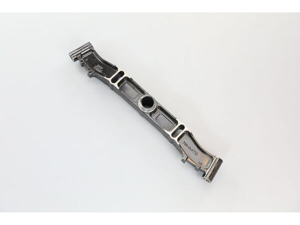 16584969-1-M-MTD-919-04177E-Axle-pivot b