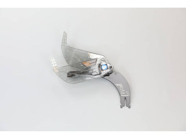 17065196-1-M-Milwaukee-14-32-0015-Assembled Blade Guard Wing
