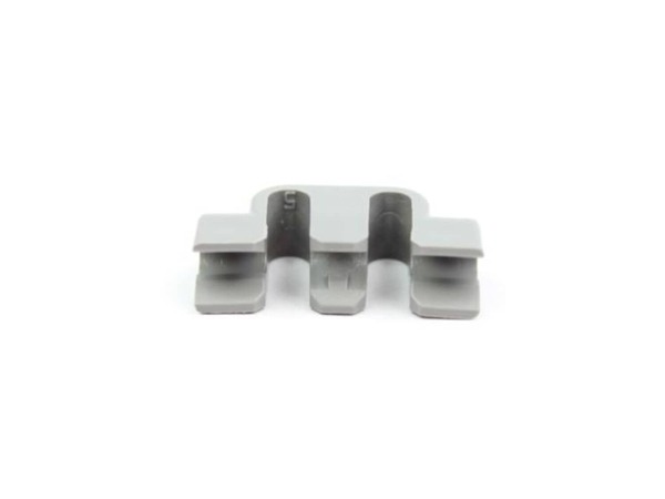 17801244-1-M-Blomberg-1733380200-Clips