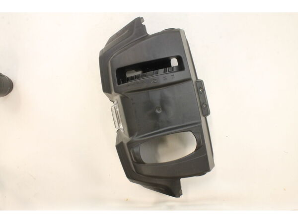 19303031-1-M-Husky-931-04181A-PANEL ASM-HANDLE T