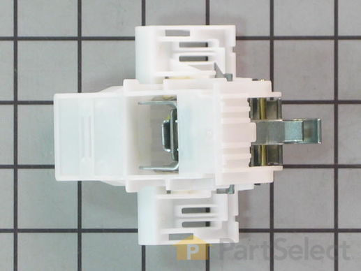 3423839-1-M-Bosch-056218-LOCK