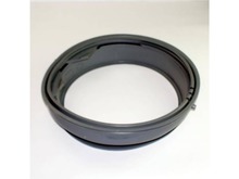 Door Boot Seal - With Drain Port – Part Number: MDS33059402