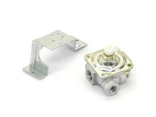 Gas Pressure Regulator with Mounting Bracket – Part Number: 5303935125