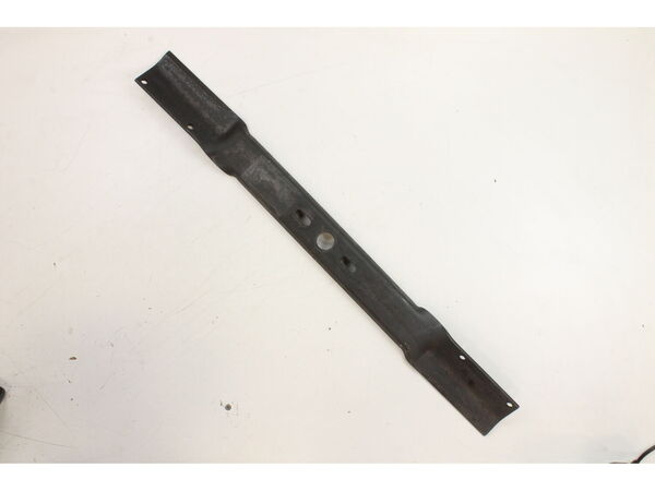 8782757-1-M-Ariens-01600600-Blade-cutting 28-inch