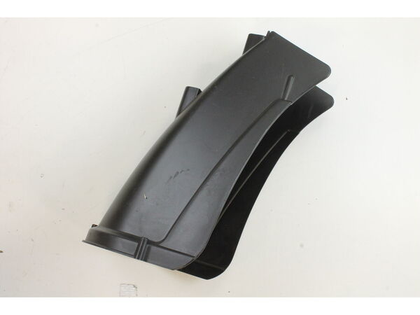 8828540-1-M-Toro-106-4440-Chute-discharge