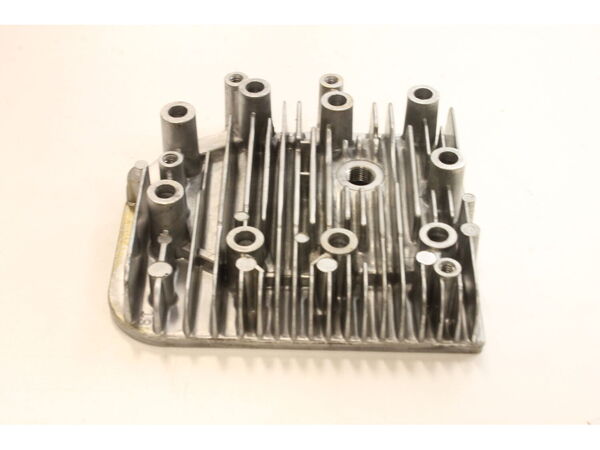 9064367-1-M-Briggs and Stratton-691715-Head-cylinder