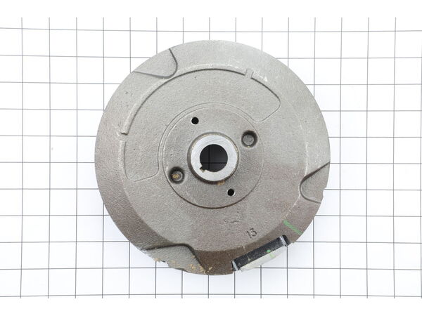 9294907-1-M-Briggs and Stratton-693557-Flywheel