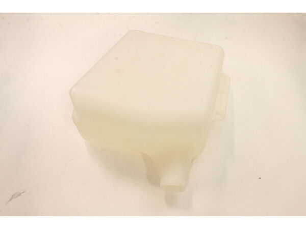 9303338-1-M-MTD-751-0658E-Fuel Tank (3 Gallon)