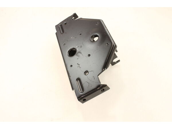 9895814-1-M-Craftsman-156011-Support
