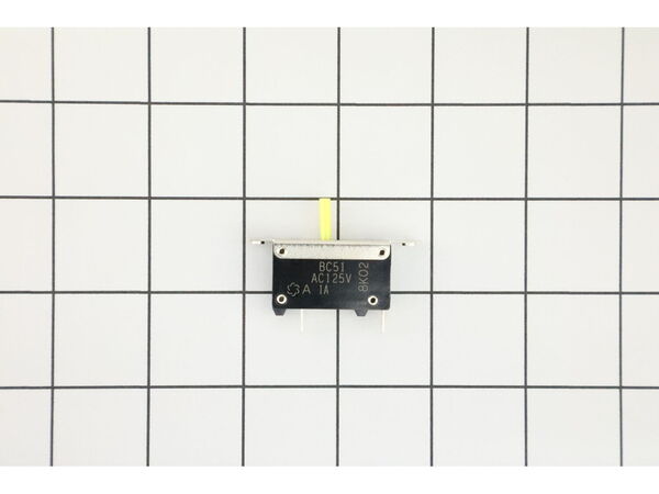 9948014-1-M-Honda-38240-VA3-900-ProteCTor- Circuit - 1.0A