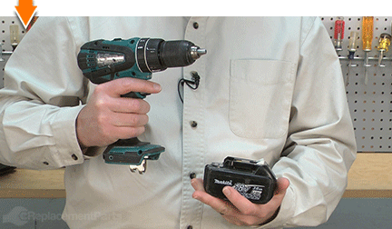 How to Replace the Armature on a Makita Cordless Hammer Drill (Model LXPH01) eReplacementParts.com